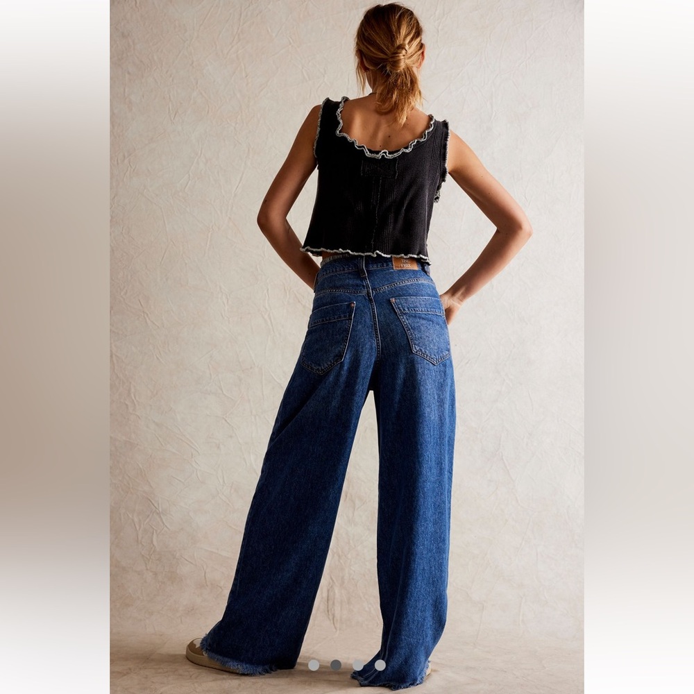 NWT FREE PEOPLE We The Free Old West Slouchy Jeans Size 32S - Picture 3 of 10